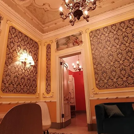 Palazzo Arcidiacono - Luxury Holidays شقة كاتانيا